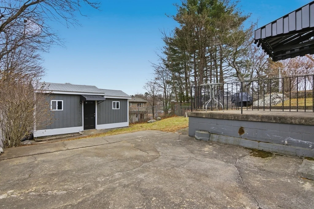4 bed, 3 bath apartment for rent at 31 Milner St, Waltham — photo 37 of 37