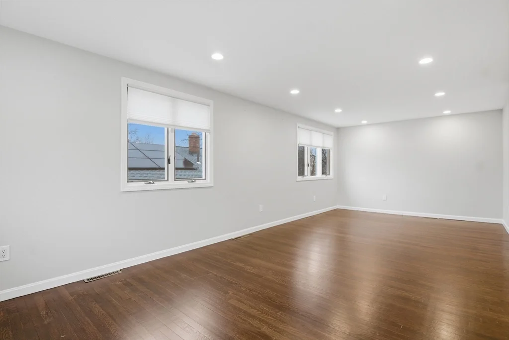 4 bed, 3 bath apartment for rent at 31 Milner St, Waltham — photo 27 of 37