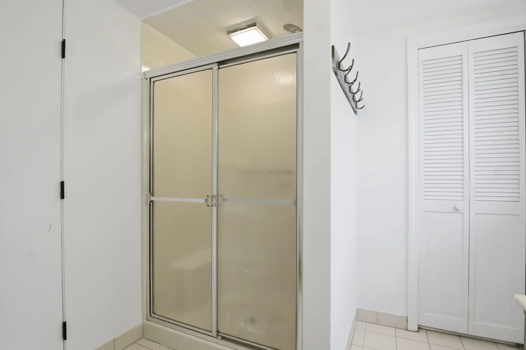 4 bed, 3 bath apartment for rent at 31 Milner St, Waltham — photo 18 of 37