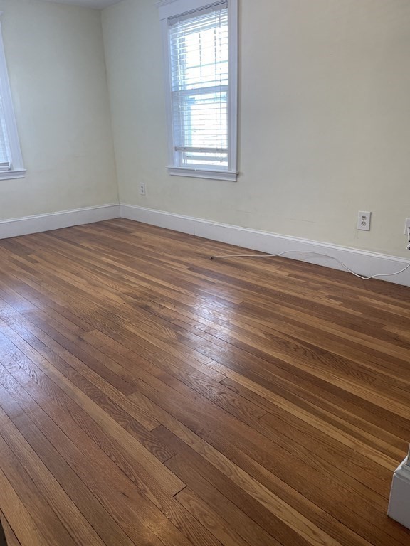 3 bed, 1 bath apartment for rent at 31 Milton Rd, Wollaston — photo 17 of 24