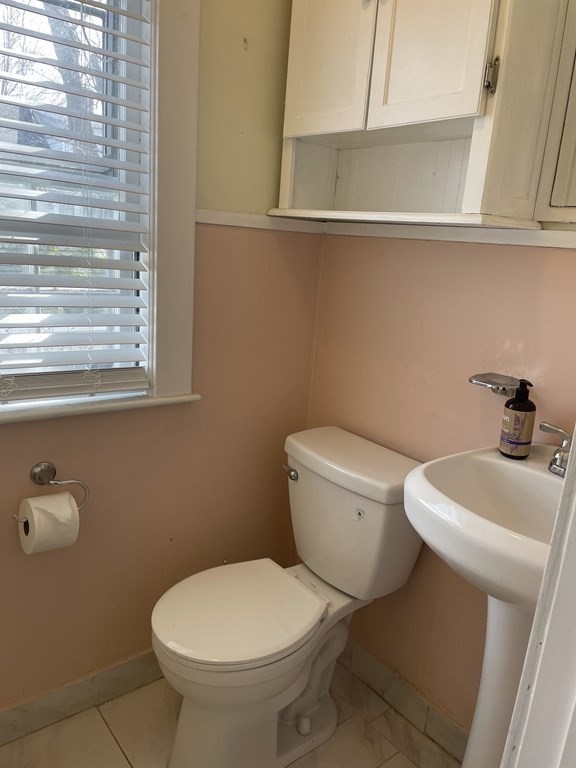 3 bed, 1 bath apartment for rent at 31 Milton Rd, Wollaston — photo 18 of 24