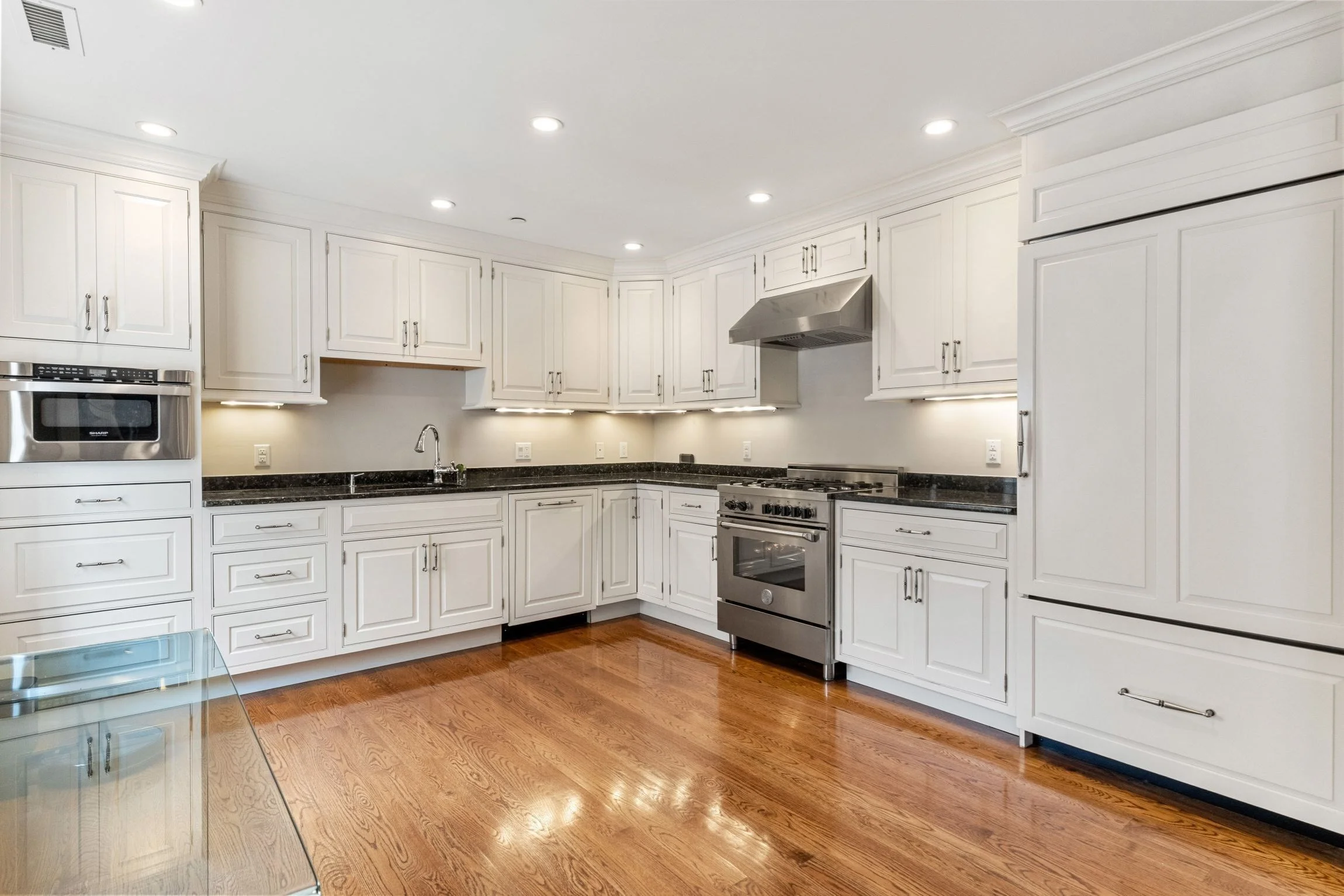 2 bed, 2 bath apartment for rent at 31 Mount Vernon St Unit 4, Dorchester — photo 19 of 25