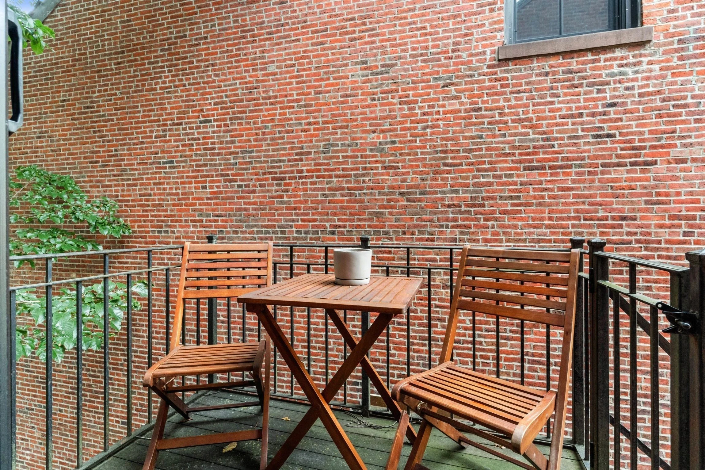 2 bed, 2 bath apartment for rent at 31 Mount Vernon St Unit 4, Dorchester — photo 11 of 25