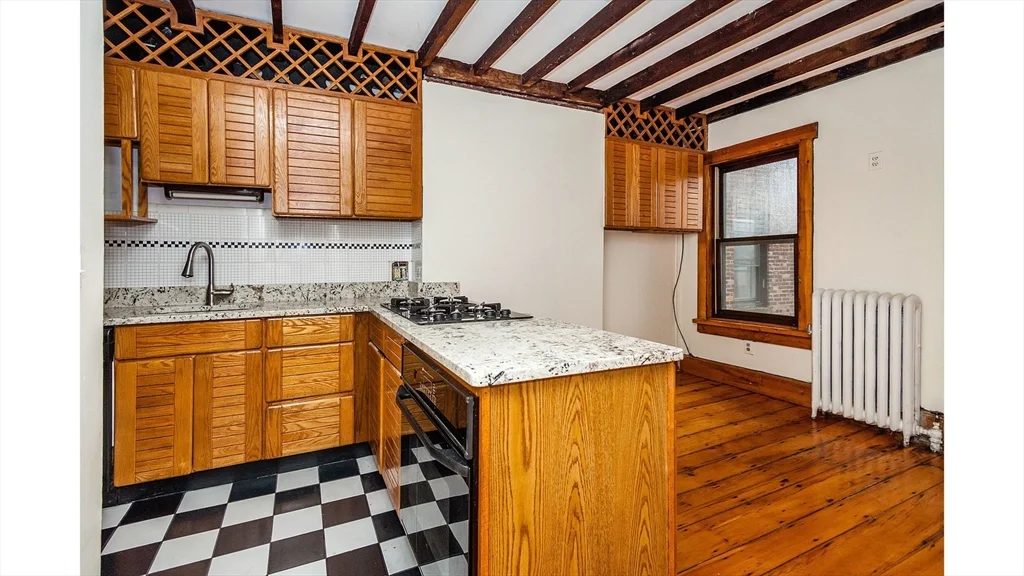 2 bed, 1 bath apartment for rent at 31 Myrtle St Unit 4, Beacon Hill — photo 3 of 14