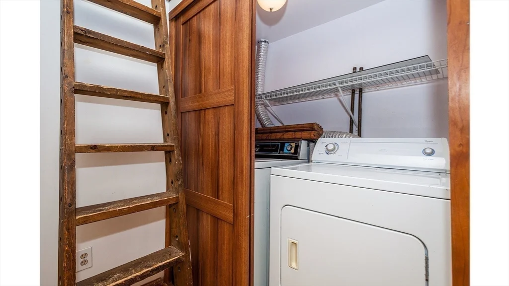 2 bed, 1 bath apartment for rent at 31 Myrtle St Unit 4, Beacon Hill — photo 21 of 32