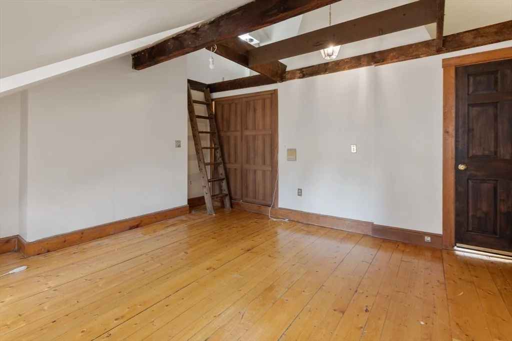 2 bed, 1 bath apartment for rent at 31 Myrtle St Unit 4, Beacon Hill — photo 19 of 32