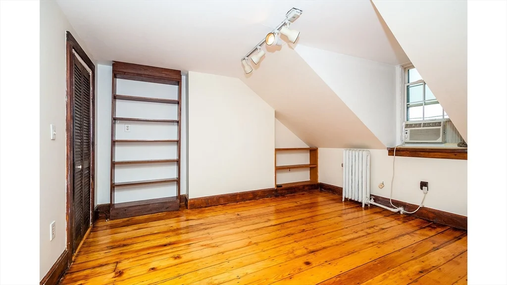 2 bed, 1 bath apartment for rent at 31 Myrtle St Unit 4, Beacon Hill — photo 7 of 14