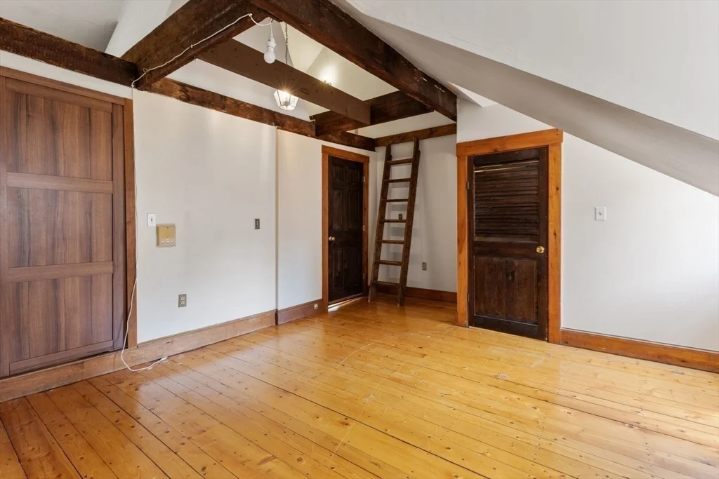 2 bed, 1 bath apartment for rent at 31 Myrtle St Unit 4, Beacon Hill — photo 20 of 32