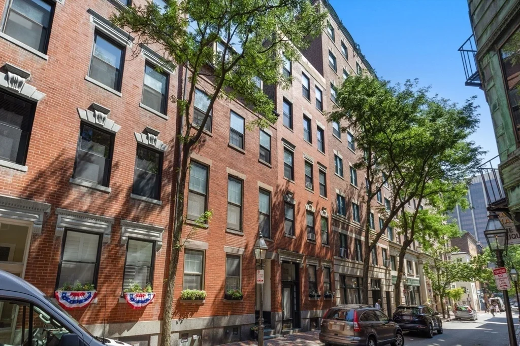 2 bed, 1 bath apartment for rent at 31 Myrtle St Unit 4, Beacon Hill — photo 29 of 32
