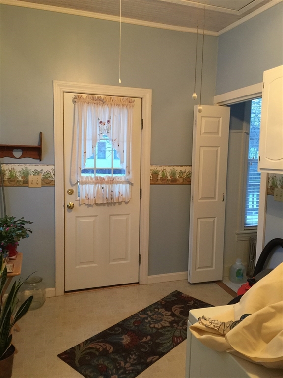 3 bed, 2 bath apartment for rent at 31 Nelson St Unit 2, North Grafton — photo 6 of 13
