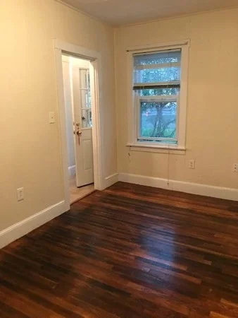 1 bed, 1 bath apartment for rent at 31 New St, Zip 01830 — photo 4 of 7