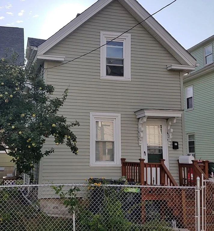 1 bed, 1 bath apartment for rent at 31 New St, Zip 01830 — photo 1 of 7