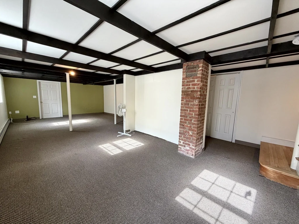 3 bed, 2 bath apartment for rent at 31 Oakley Rd Unit 1, Watertown — photo 27 of 37
