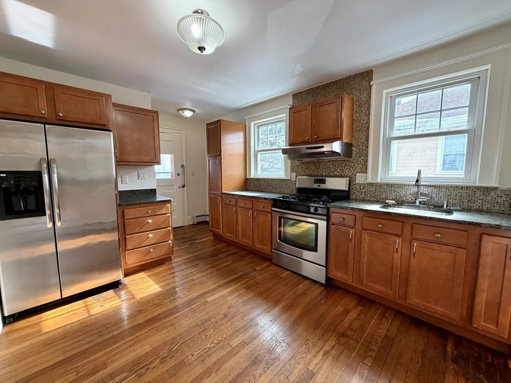 3 bed, 2 bath apartment for rent at 31 Oakley Rd Unit 1, Watertown — photo 14 of 37
