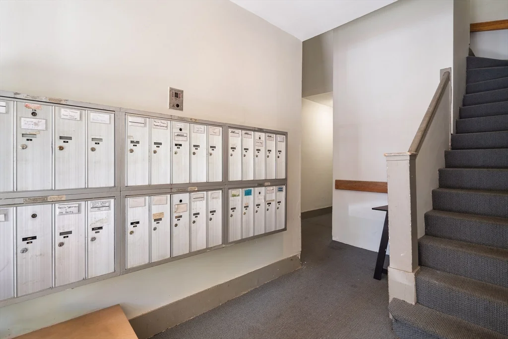 1 bed, 1 bath apartment for rent at 31 Orkney Rd Unit 23, Brighton — photo 17 of 19