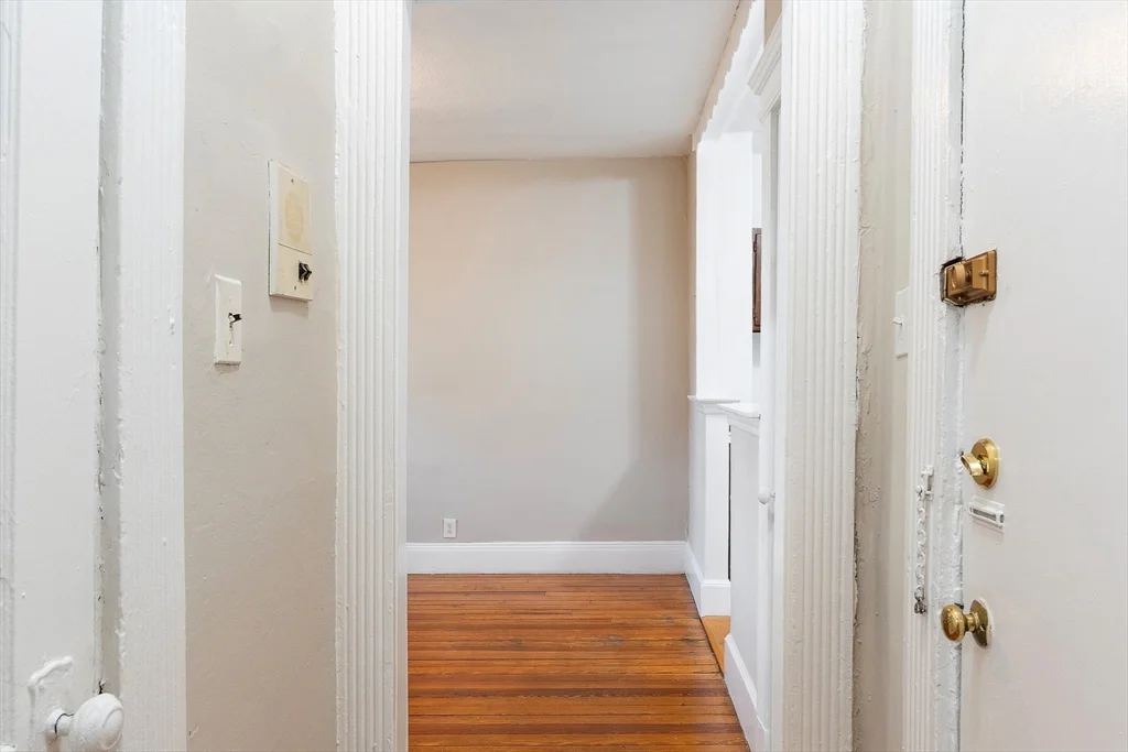 1 bed, 1 bath apartment for rent at 31 Orkney Rd Unit 23, Brighton — photo 10 of 19