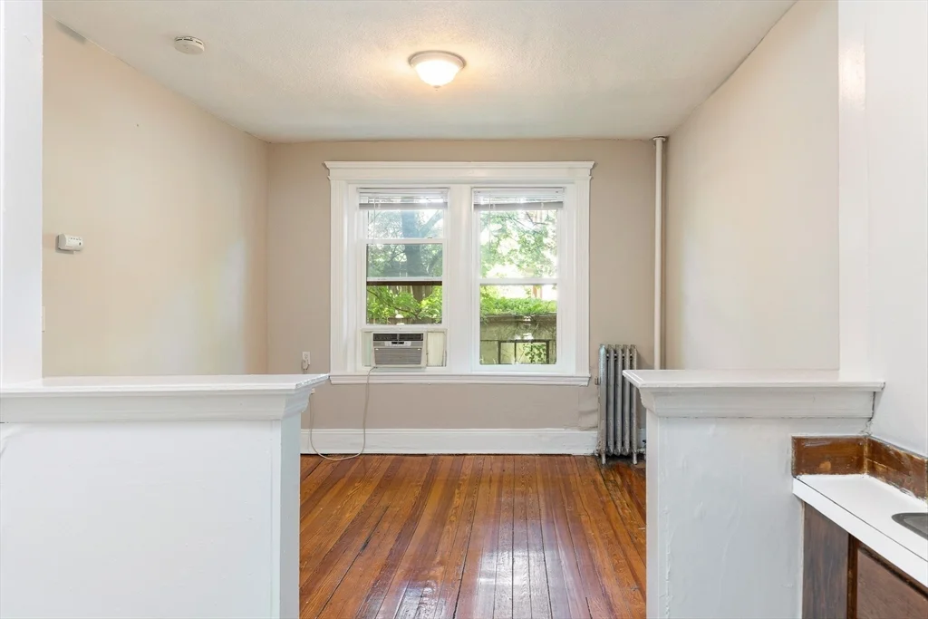 1 bed, 1 bath apartment for rent at 31 Orkney Rd Unit 23, Brighton — photo 6 of 19