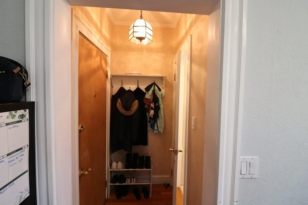 1 bed, 1 bath apartment for rent at 31 Orkney Rd Unit 33, Brighton — photo 6 of 10