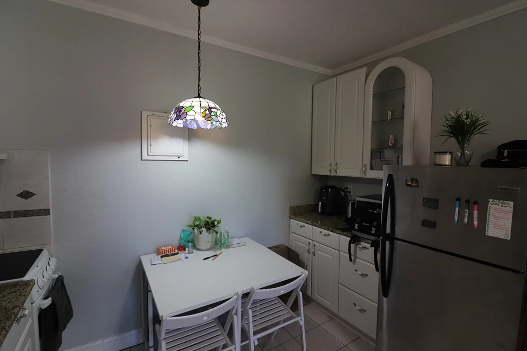 1 bed, 1 bath apartment for rent at 31 Orkney Rd Unit 33, Brighton — photo 4 of 10