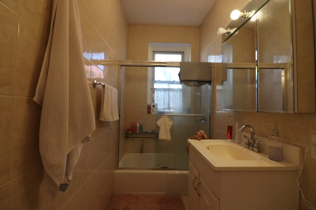 1 bed, 1 bath apartment for rent at 31 Orkney Rd Unit 33, Brighton — photo 7 of 10