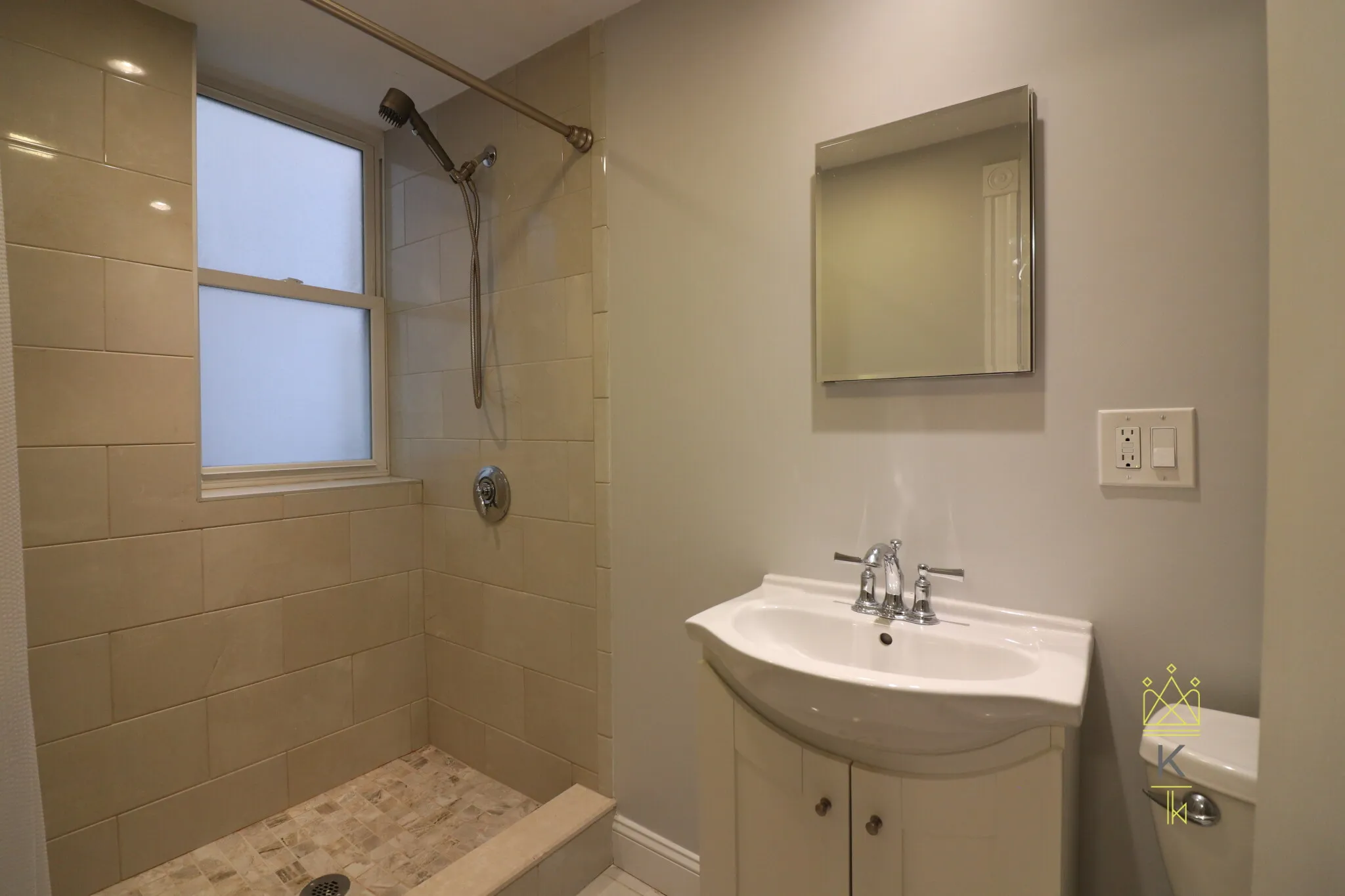 1 bed, 1 bath apartment for rent at 31 Orkney Rd Unit 5, Brighton — photo 4 of 6