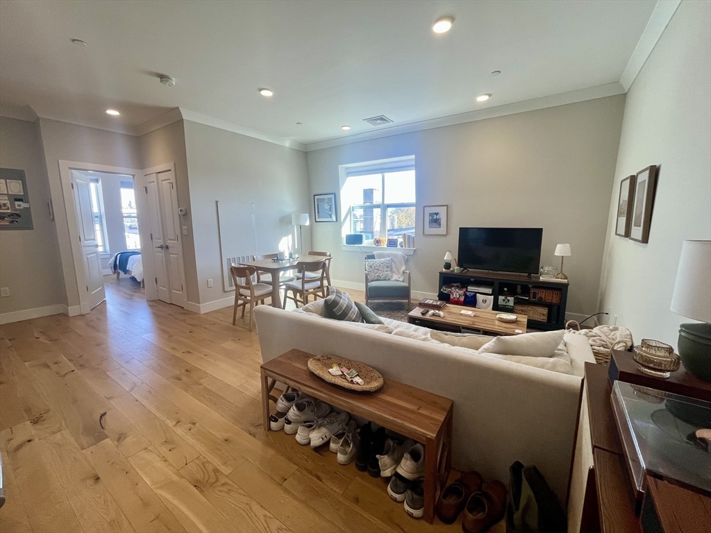 1 bed, 1 bath apartment for rent at 31 Orleans St Unit 401, East Boston — photo 3 of 8