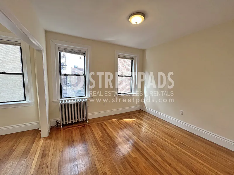 Studio bed, 1 bath apartment for rent at 31 Park Dr Unit 12, Fenway — photo 11 of 24
