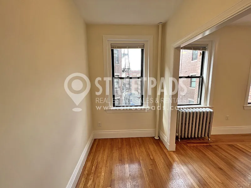 Studio bed, 1 bath apartment for rent at 31 Park Dr Unit 12, Fenway — photo 19 of 24