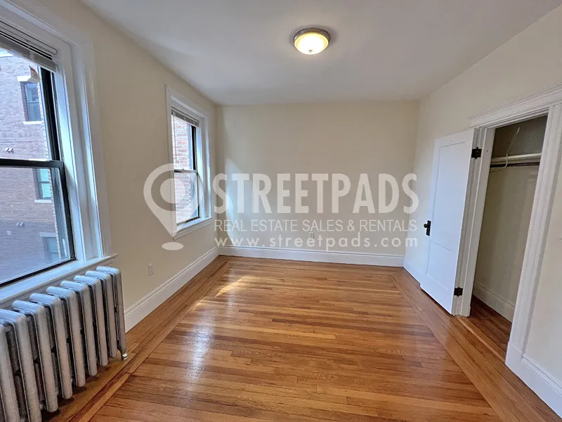 Studio bed, 1 bath apartment for rent at 31 Park Dr Unit 12, Fenway — photo 16 of 24