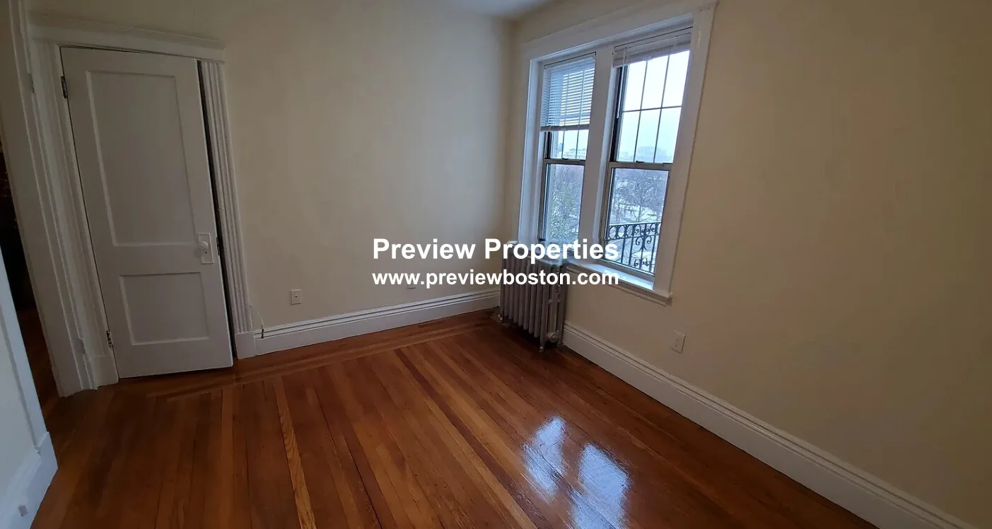 1 bed, 1 bath apartment for rent at 31 Park Dr Unit 12AP, Fenway — photo 2 of 8