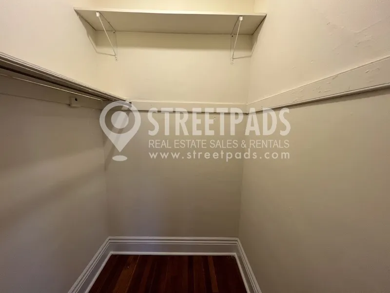 Studio bed, 1 bath apartment for rent at 31 Park Dr Unit 5, Fenway — photo 13 of 15
