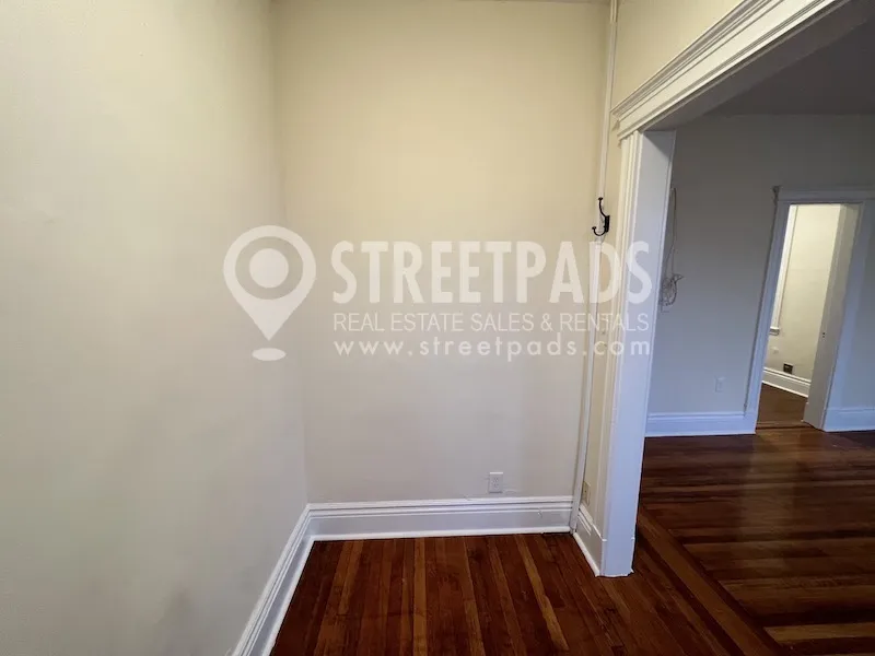 Studio bed, 1 bath apartment for rent at 31 Park Dr Unit 5, Fenway — photo 9 of 15