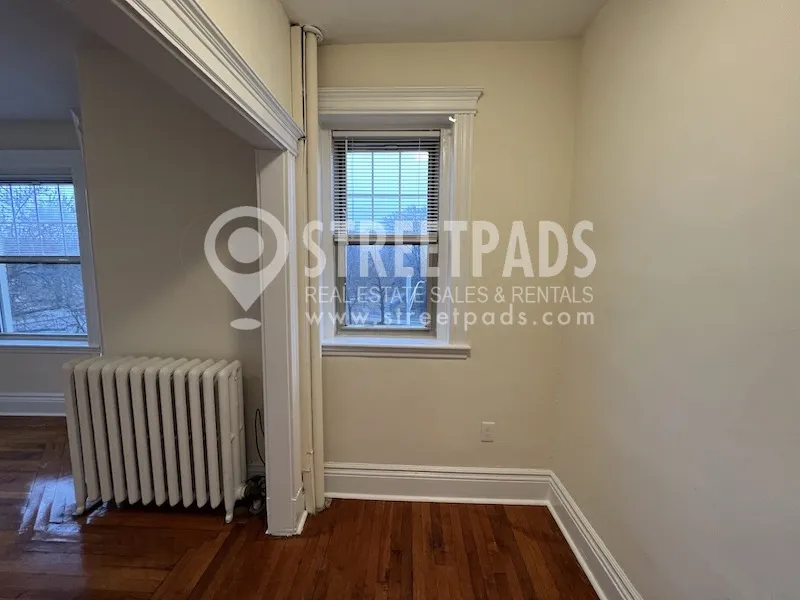 Studio bed, 1 bath apartment for rent at 31 Park Dr Unit 5, Fenway — photo 8 of 15