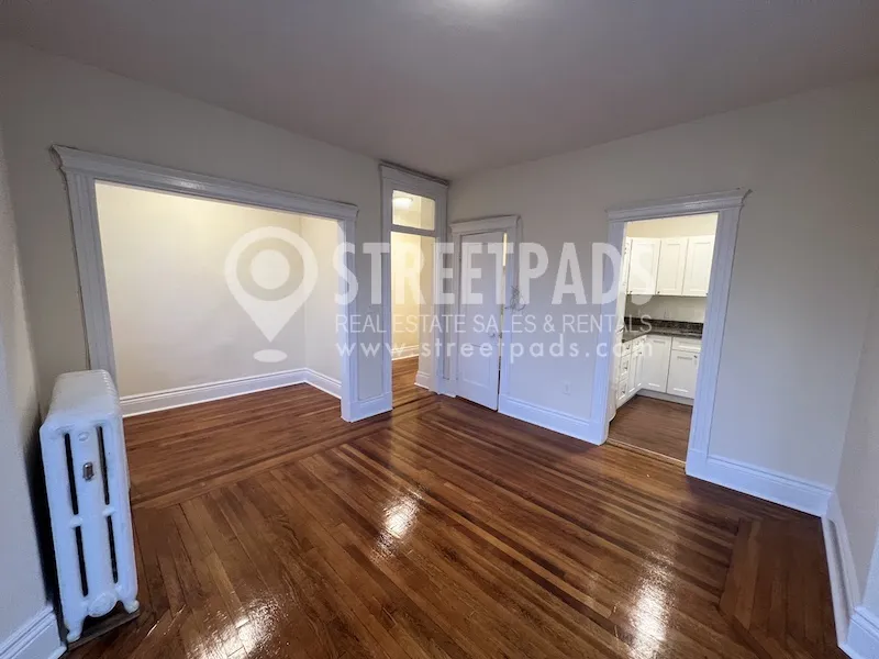 Studio bed, 1 bath apartment for rent at 31 Park Dr Unit 5, Fenway — photo 6 of 15