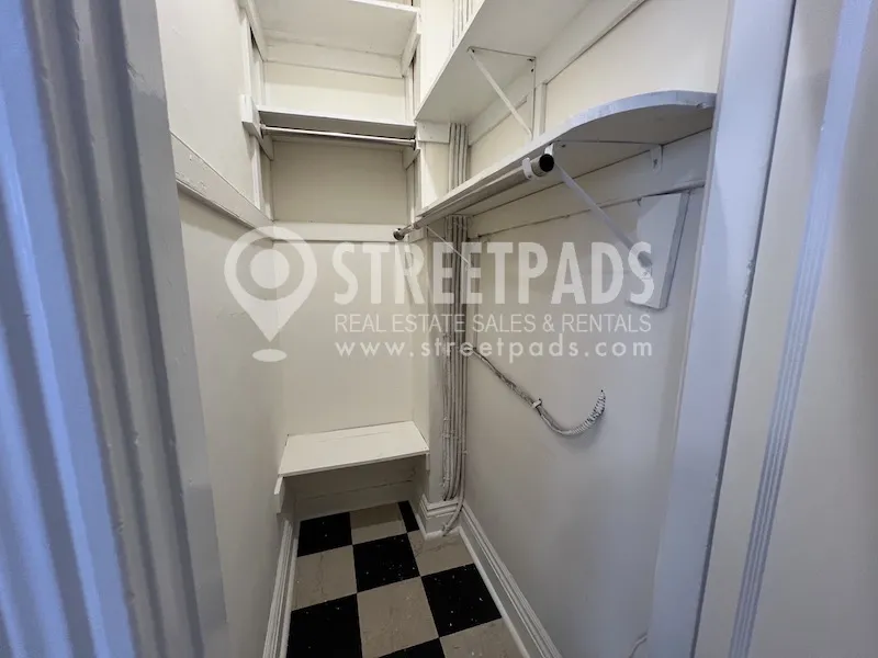 1 bed, 1 bath apartment for rent at 31 Park Dr Unit Unit3, Fenway — photo 9 of 17