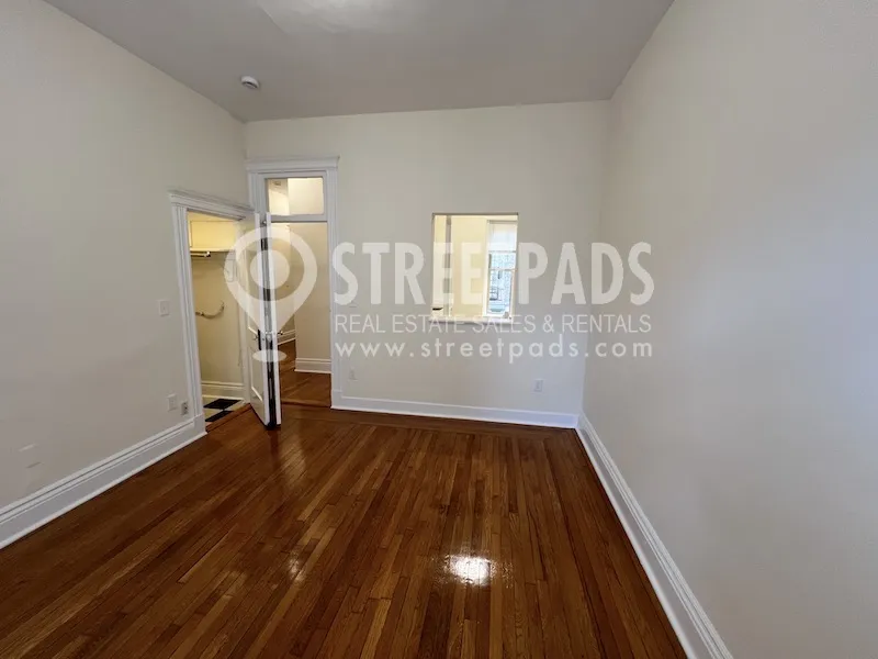 1 bed, 1 bath apartment for rent at 31 Park Dr Unit Unit3, Fenway — photo 8 of 17
