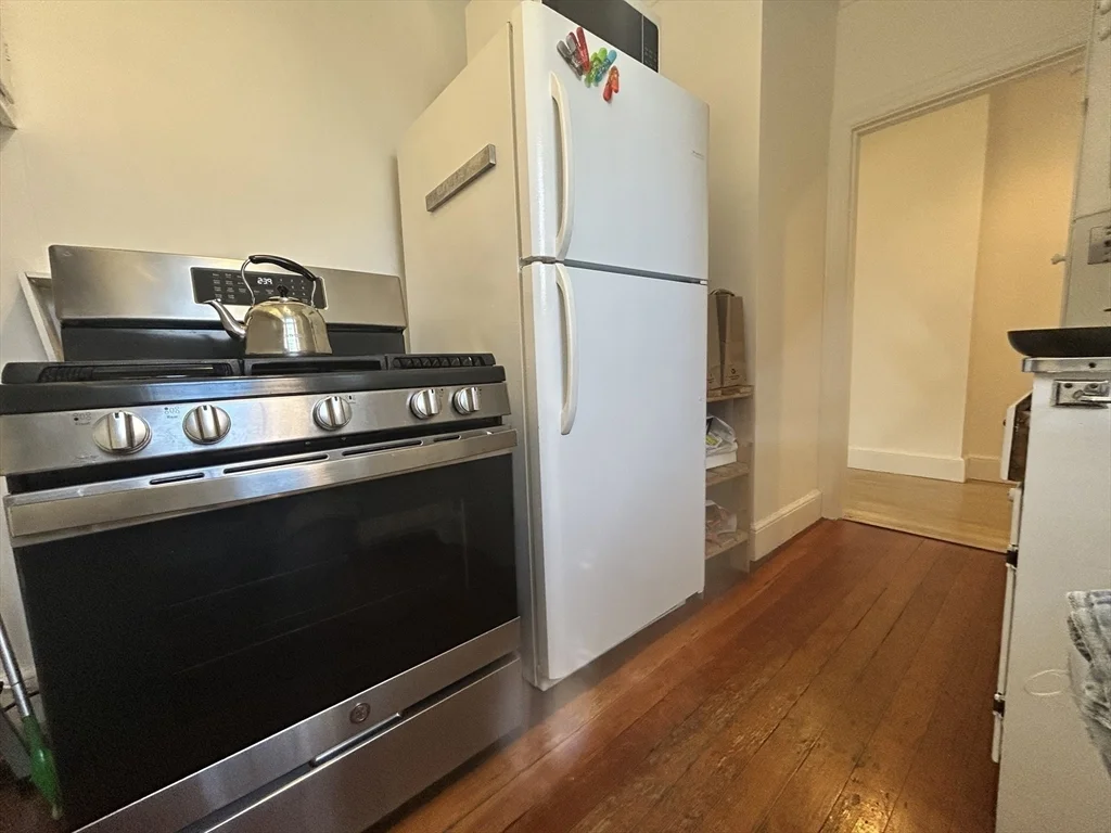 1 bed, 1 bath apartment for rent at 31 Park St Unit 6, Coolidge Corner — photo 6 of 13