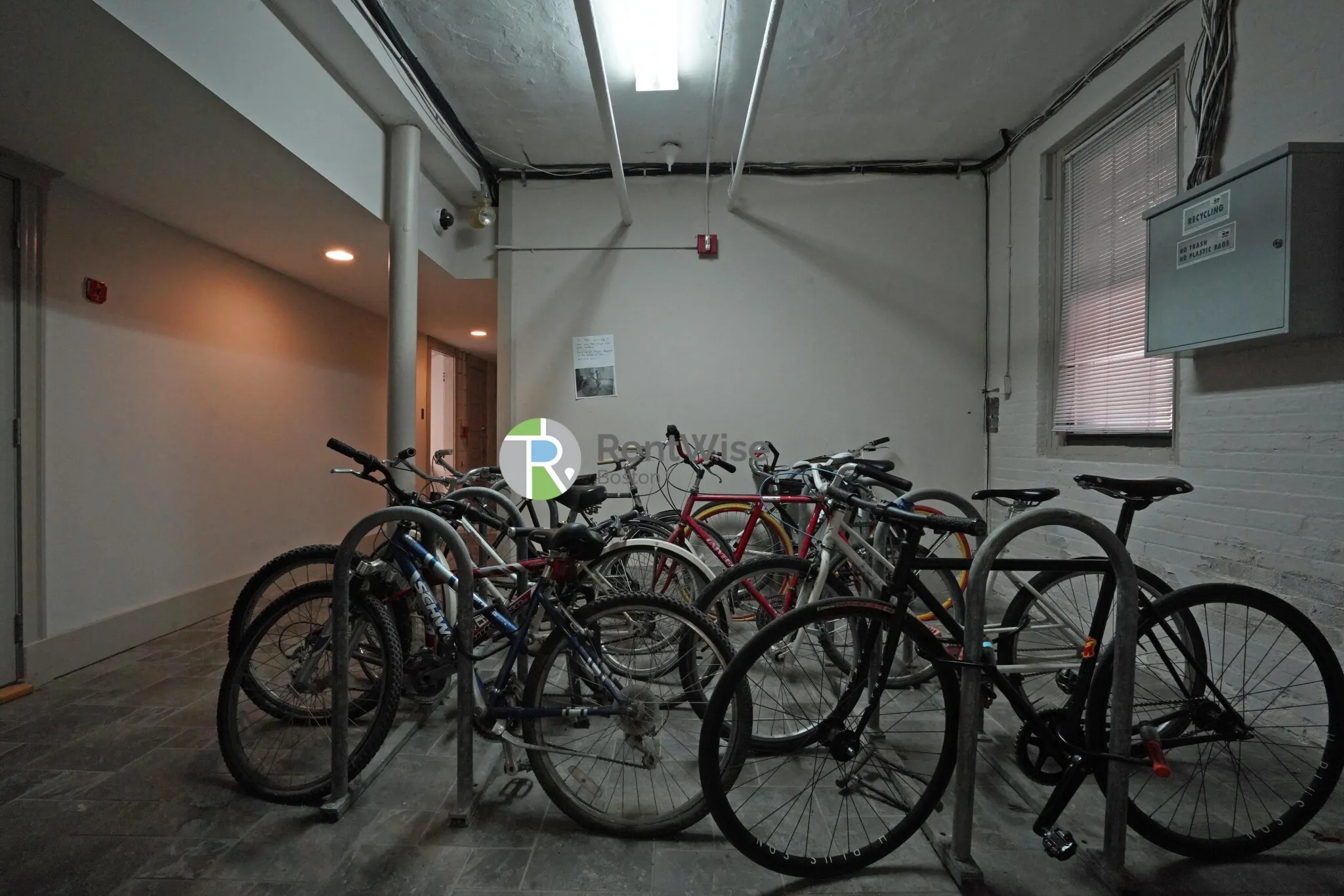 2 bed, 1 bath apartment for rent at 31 Peterborough St Unit 17, Fenway — photo 3 of 14