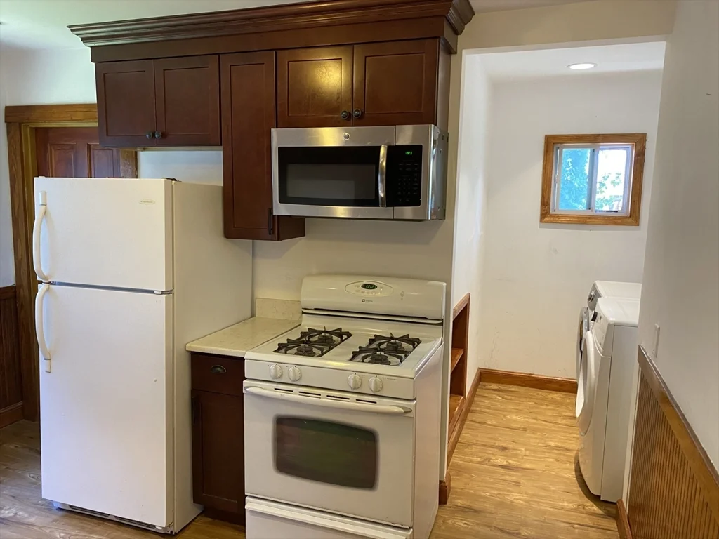 2 bed, 1 bath apartment for rent at 31 Pierce Ave Unit 2+Study, Dorchester — photo 4 of 20