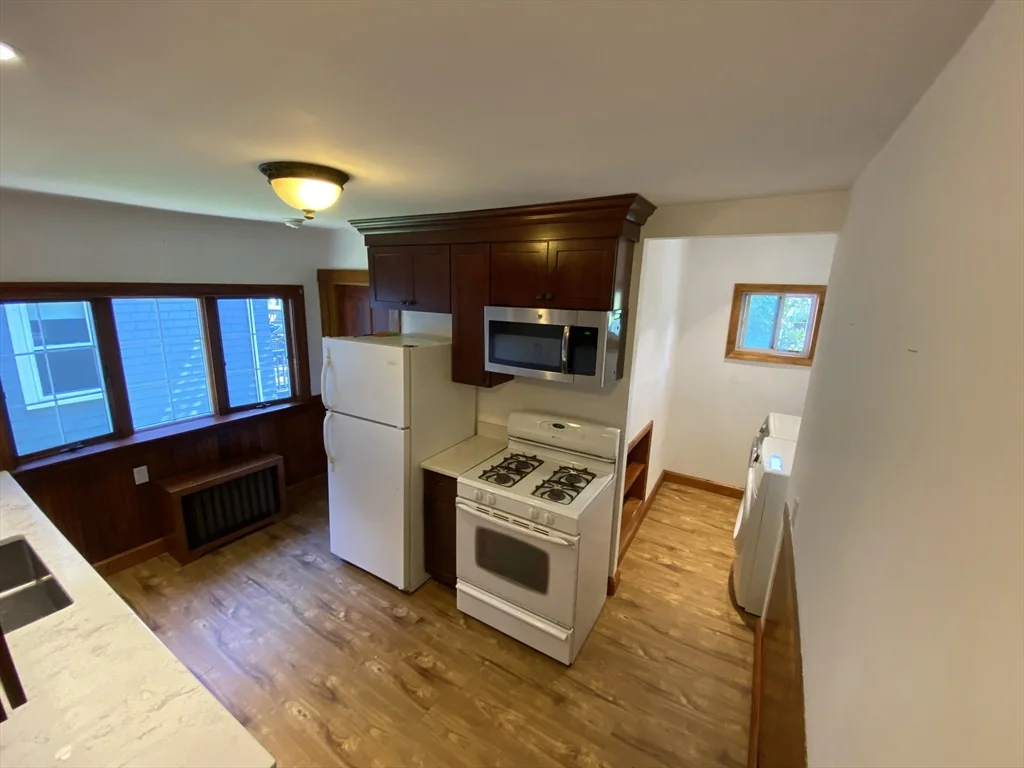 2 bed, 1 bath apartment for rent at 31 Pierce Ave Unit 2+Study, Dorchester — photo 2 of 20