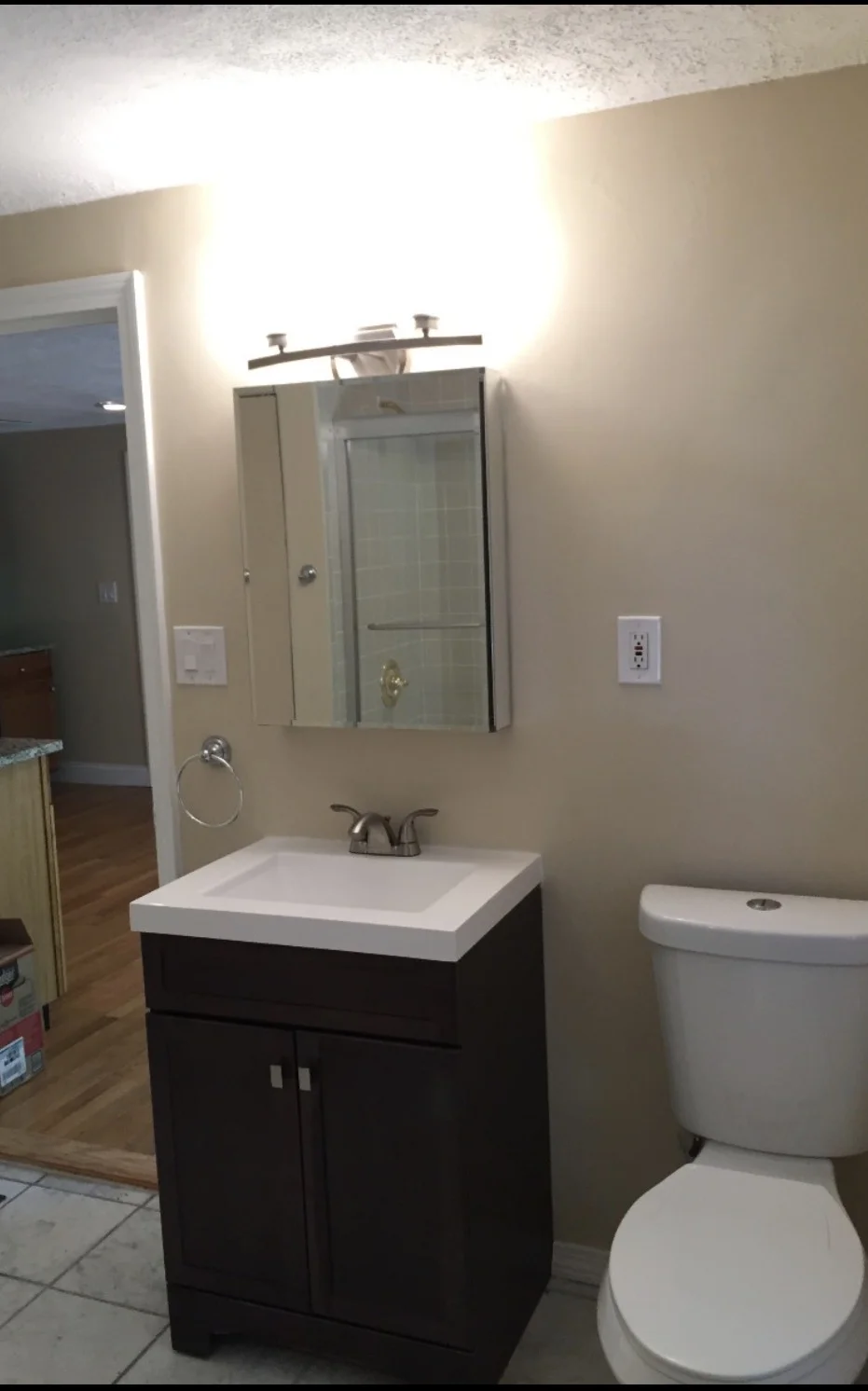2 bed, 1 bath apartment for rent at 31 Pine St Unit 31, Dedham — photo 6 of 9