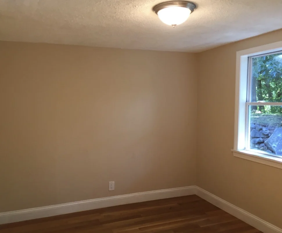 2 bed, 1 bath apartment for rent at 31 Pine St Unit 31, Dedham — photo 2 of 9