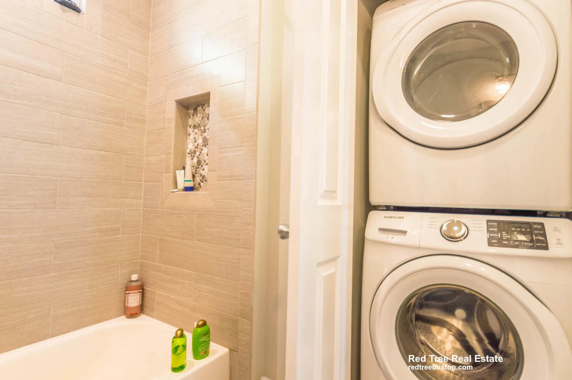 4 bed, 2 bath apartment for rent at 31 Pleasant St Unit 2, Dorchester — photo 8 of 20