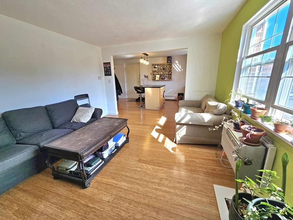 1 bed, 1 bath apartment for rent at 31 Pond St Unit 19, Waltham — photo 15 of 25