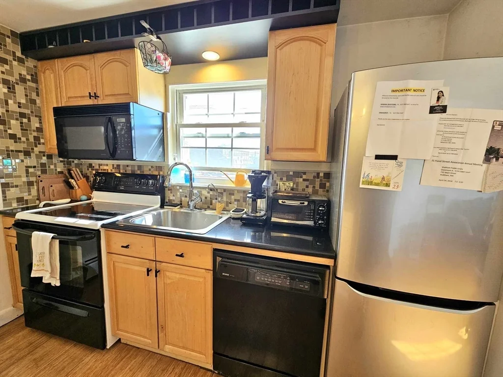 1 bed, 1 bath apartment for rent at 31 Pond St Unit 19, Waltham — photo 9 of 25