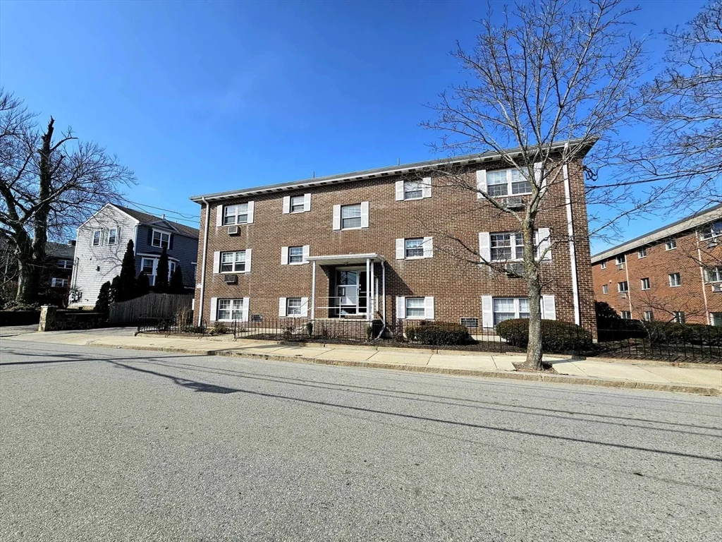 1 bed, 1 bath apartment for rent at 31 Pond St Unit 19, Waltham — photo 24 of 25