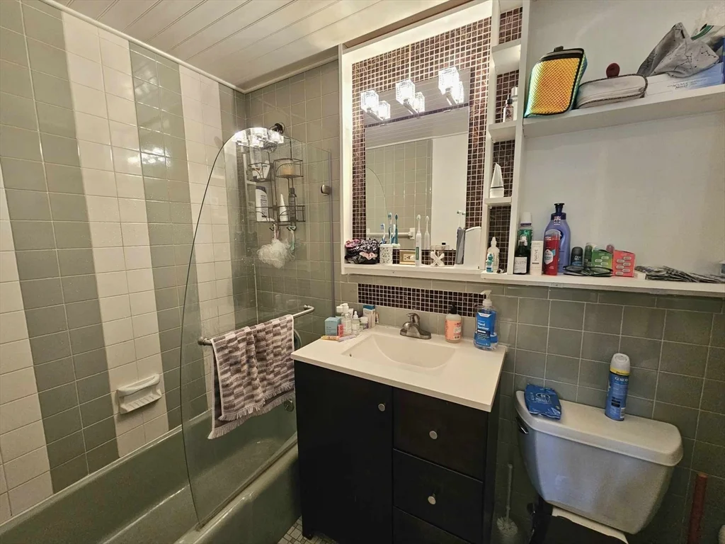 1 bed, 1 bath apartment for rent at 31 Pond St Unit 19, Waltham — photo 18 of 25