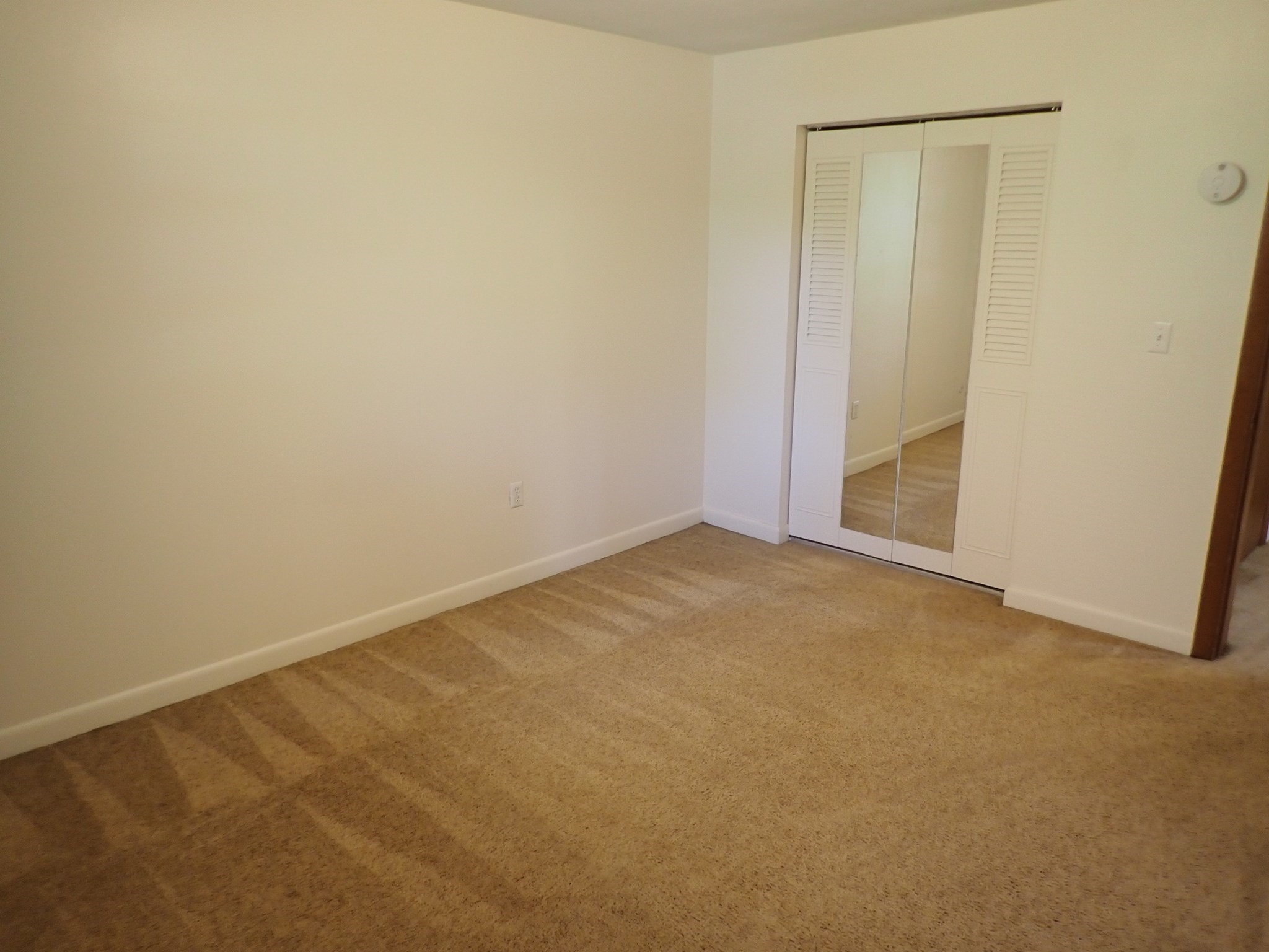 1 bed, 1 bath apartment for rent at 31 Pond St Unit 5, Banks Square — photo 9 of 10