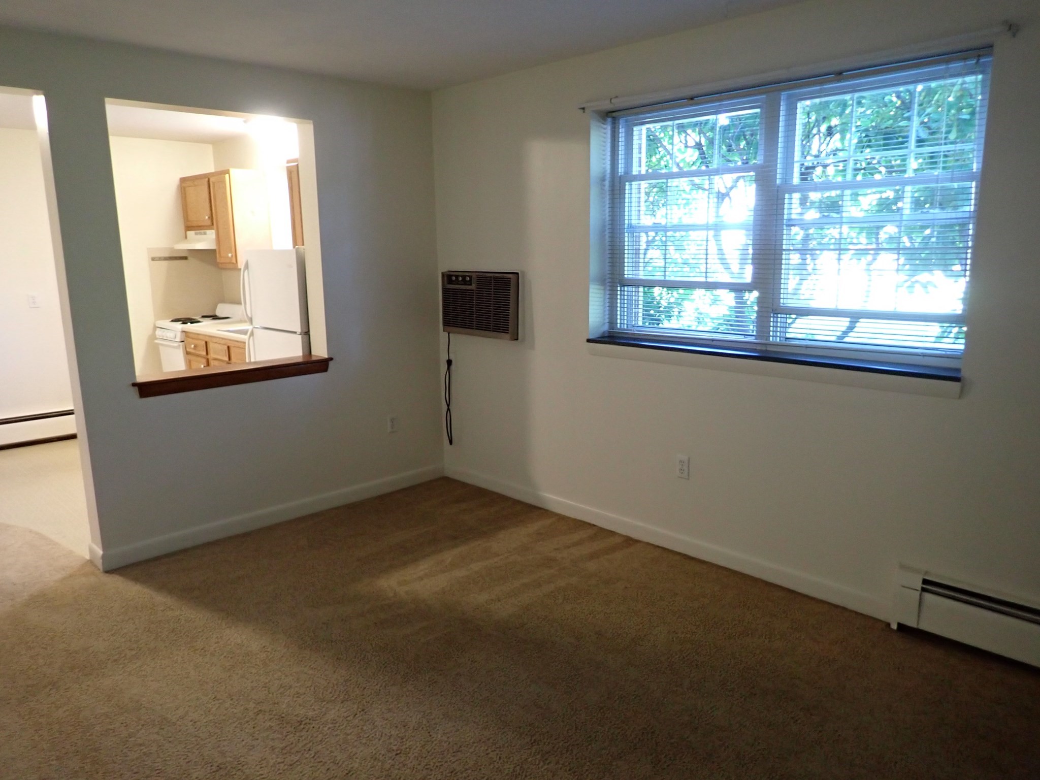 1 bed, 1 bath apartment for rent at 31 Pond St Unit 5, Banks Square — photo 7 of 10