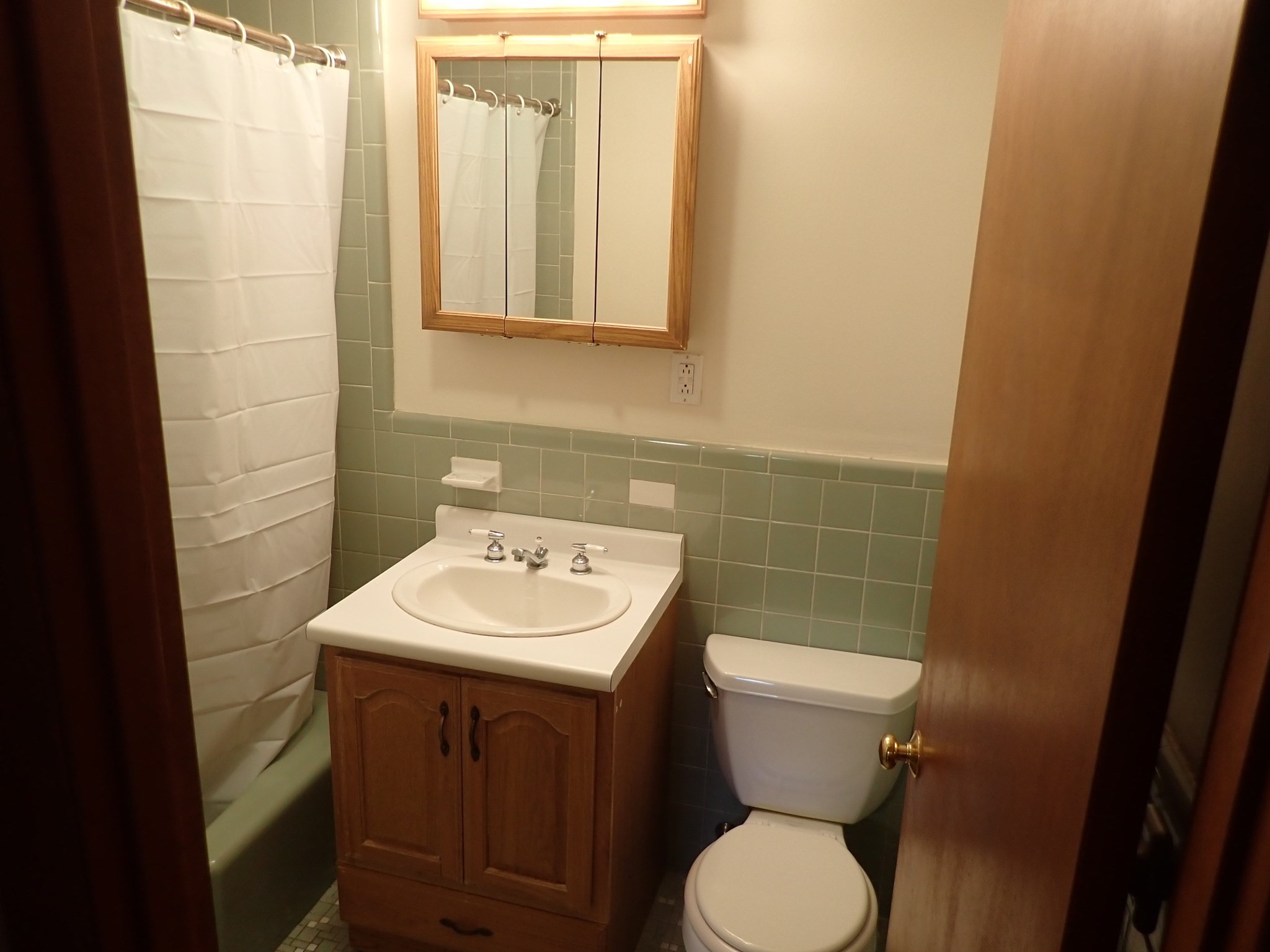 1 bed, 1 bath apartment for rent at 31 Pond St Unit 5, Banks Square — photo 10 of 10